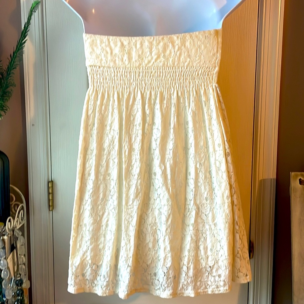 Forever 21 Cream Strapless Lace Dress - Picture 3 of 8